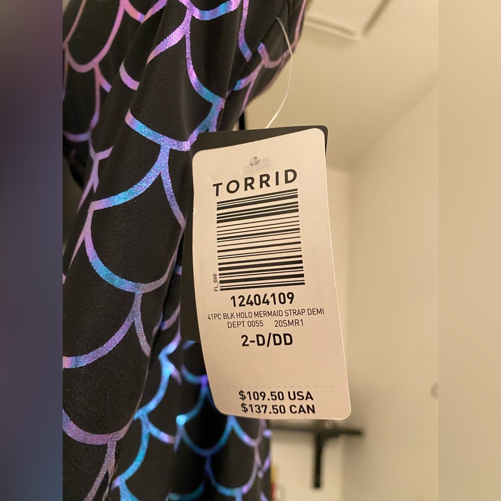 Torrid Mermaid scale swimsuit - Picture 6 of 6